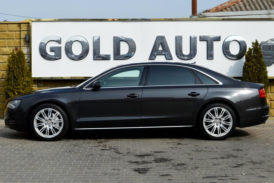 Продам Audi A8 Long 2012 года в Одессе