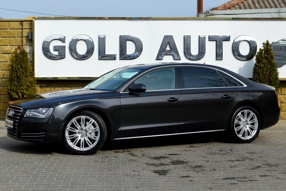 Продам Audi A8 Long 2012 года в Одессе