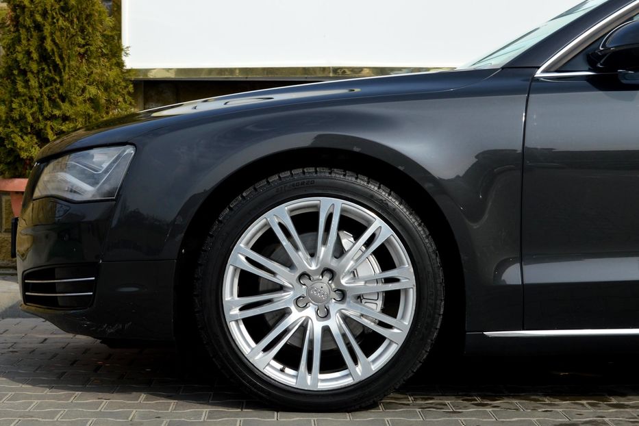 Продам Audi A8 Long 2012 года в Одессе