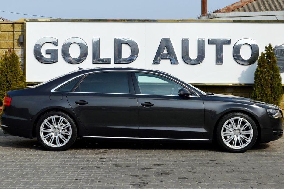 Продам Audi A8 Long 2012 года в Одессе