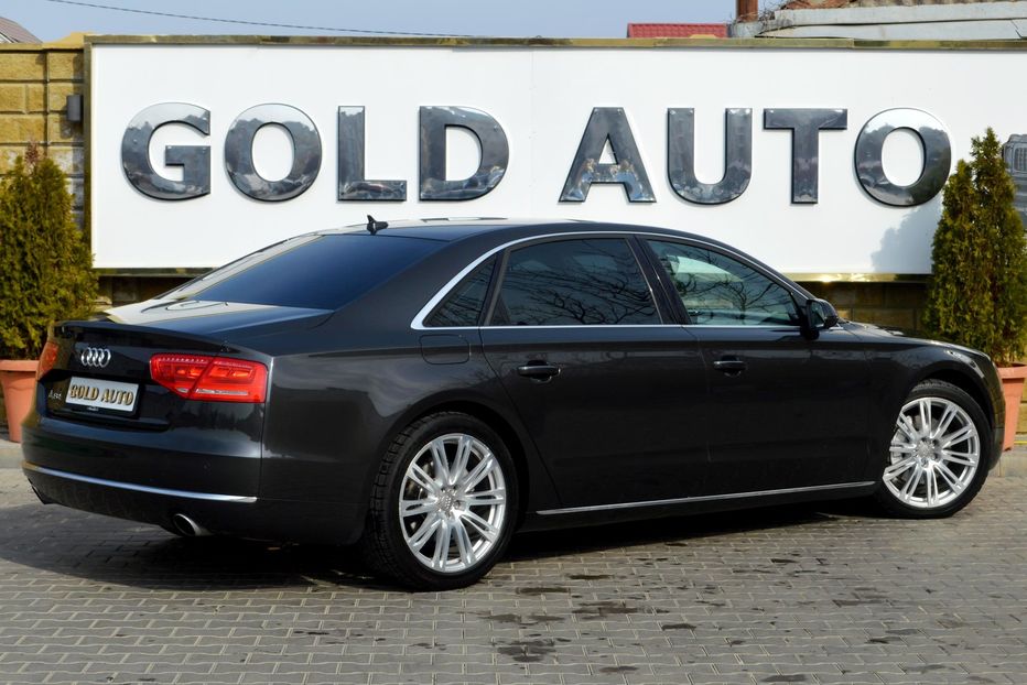 Продам Audi A8 Long 2012 года в Одессе