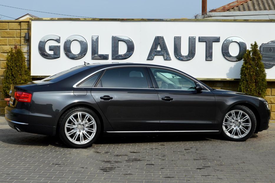 Продам Audi A8 Long 2012 года в Одессе