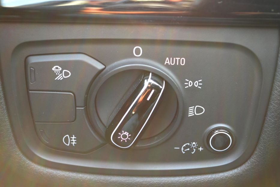 Продам Audi A8 Long 2012 года в Одессе