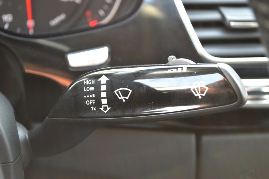 Продам Audi A8 Long 2012 года в Одессе