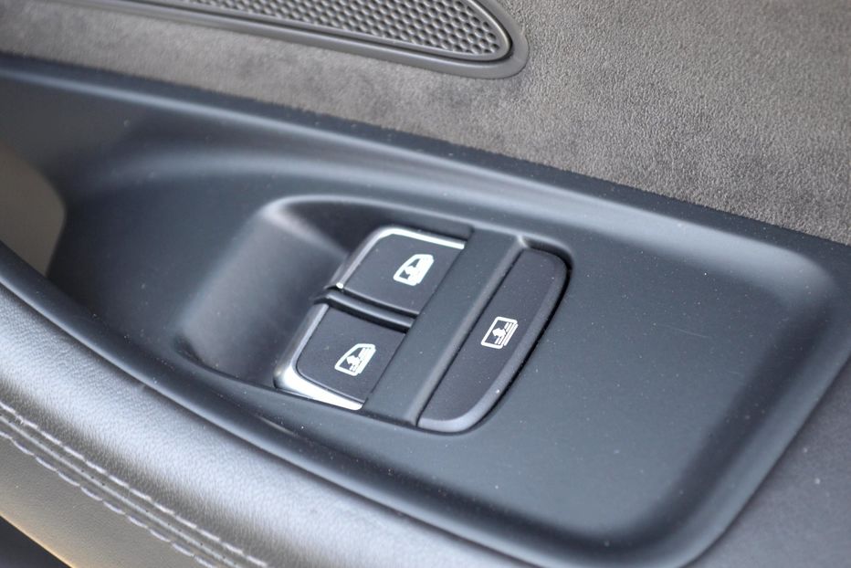 Продам Audi A8 Long 2012 года в Одессе