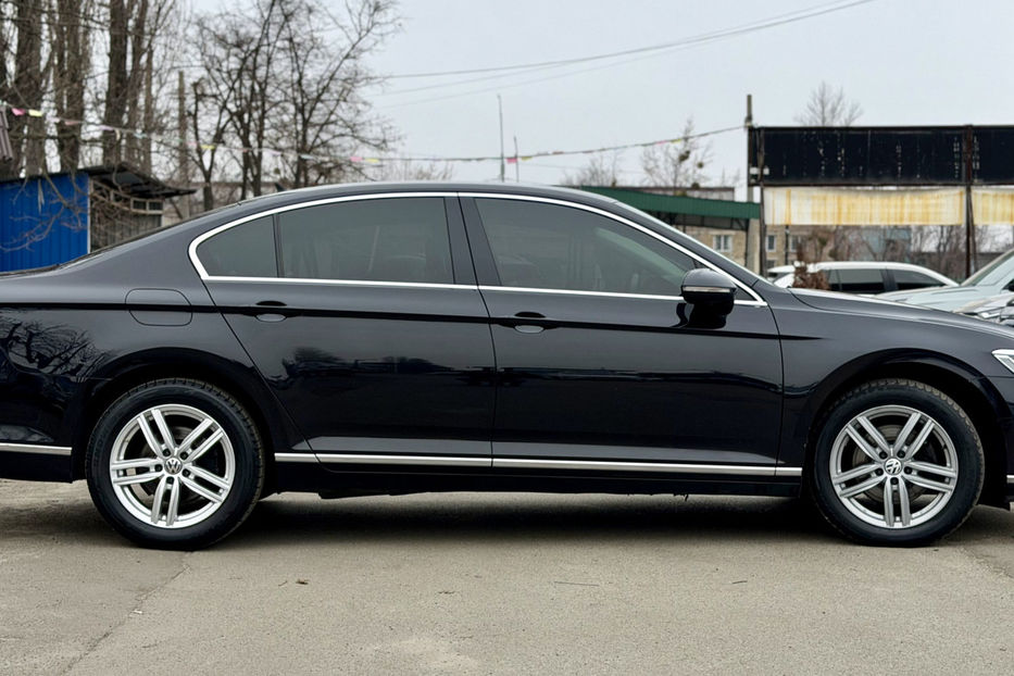 Продам Volkswagen Passat B8 2.0TDI DSG (190 к.с.) 2016 года в Киеве