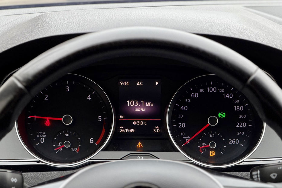 Продам Volkswagen Passat B8 2.0TDI DSG (190 к.с.) 2016 года в Киеве