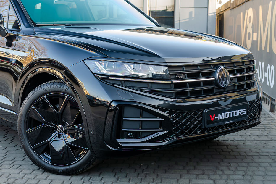 Продам Volkswagen Touareg R-Line 3.0TDI 2024 года в Киеве