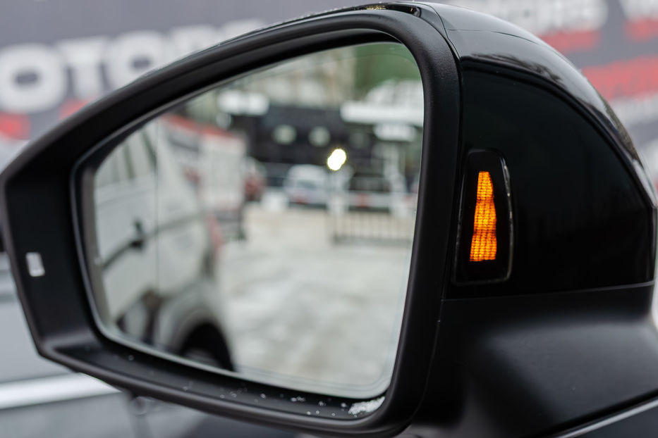 Продам Volkswagen Touareg R-Line 3.0TDI 2024 года в Киеве