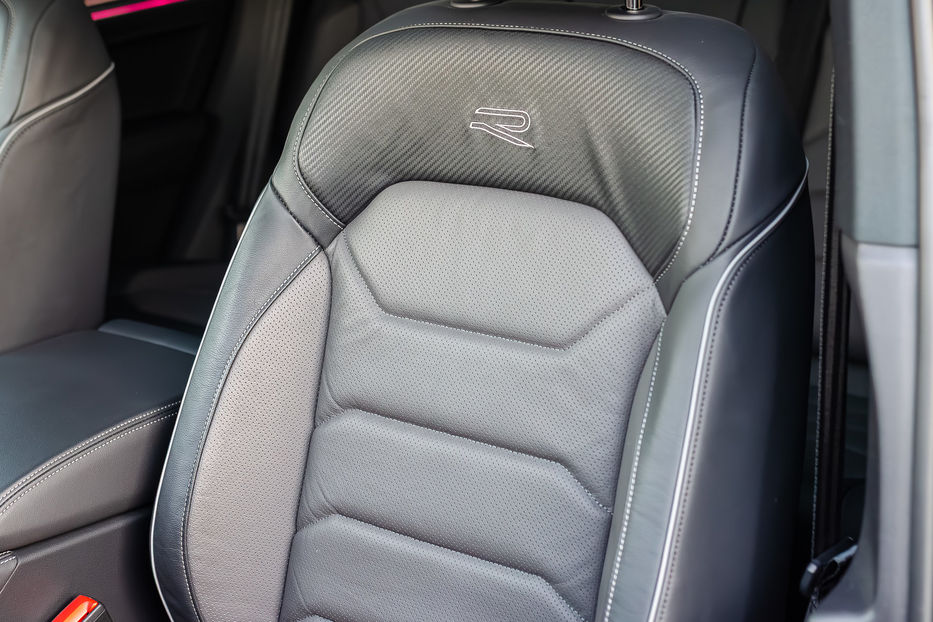 Продам Volkswagen Touareg R-Line 3.0TDI 2024 года в Киеве