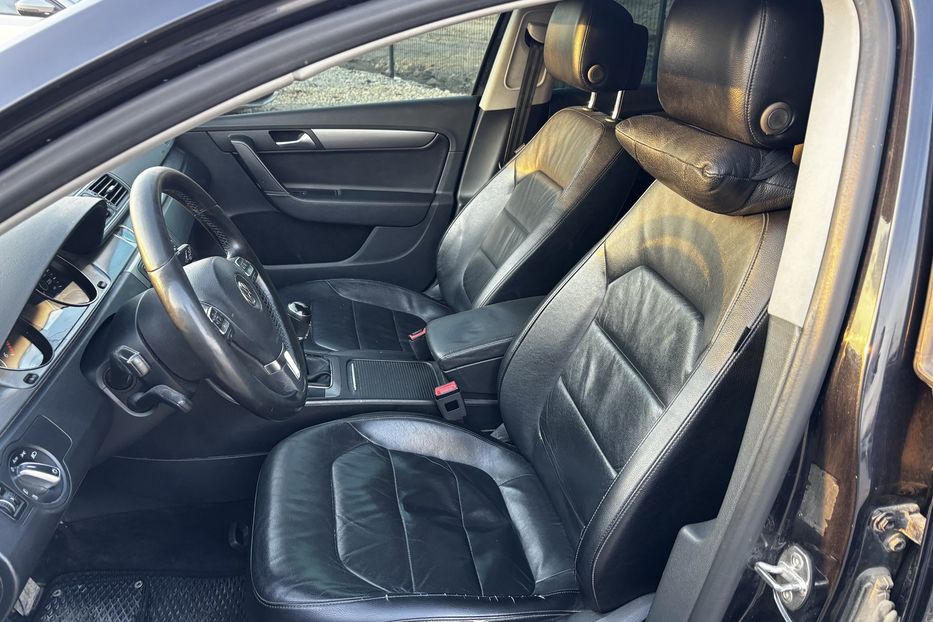 Продам Volkswagen Passat B7 2014 года в Львове