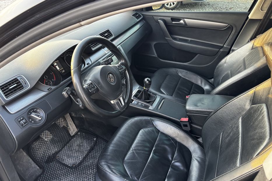 Продам Volkswagen Passat B7 2014 года в Львове