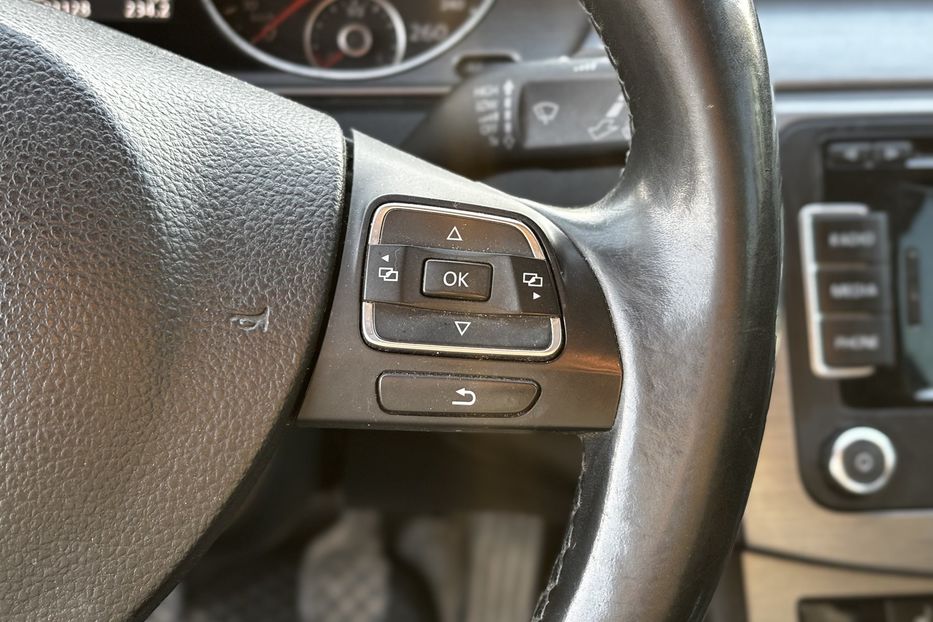 Продам Volkswagen Passat B7 2014 года в Львове