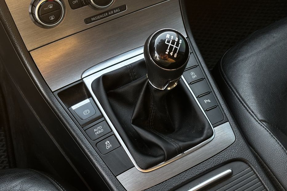 Продам Volkswagen Passat B7 2014 года в Львове