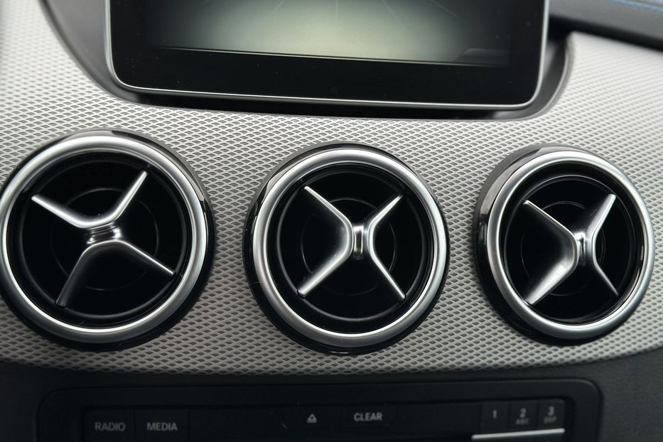 Продам Mercedes-Benz B-Class 2016 года в Луцке