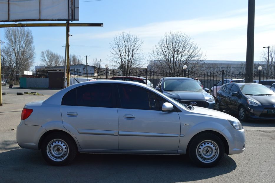 Продам Kia Rio 2011 года в Одессе