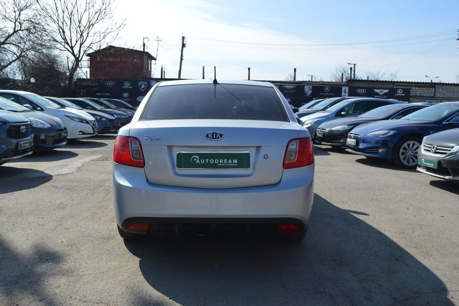Продам Kia Rio 2011 года в Одессе