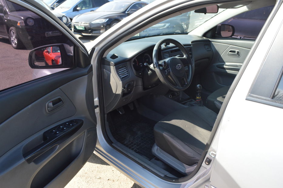 Продам Kia Rio 2011 года в Одессе