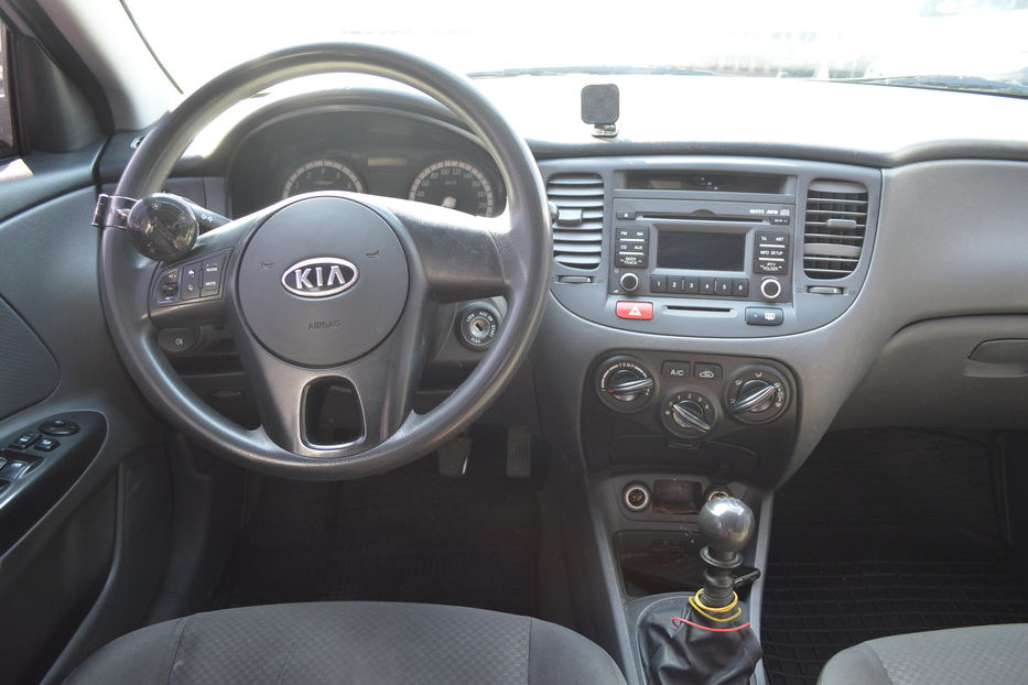 Продам Kia Rio 2011 года в Одессе