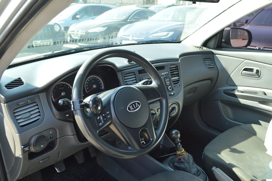 Продам Kia Rio 2011 года в Одессе