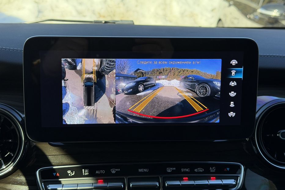 Продам Mercedes-Benz V-Class 300 4 Matic 2022 года в Киеве