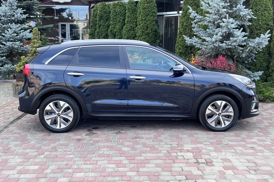 Продам Kia Niro ExecutiveLine 2021 года в Тернополе