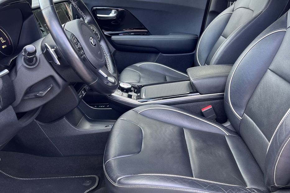 Продам Kia Niro ExecutiveLine 2021 года в Тернополе