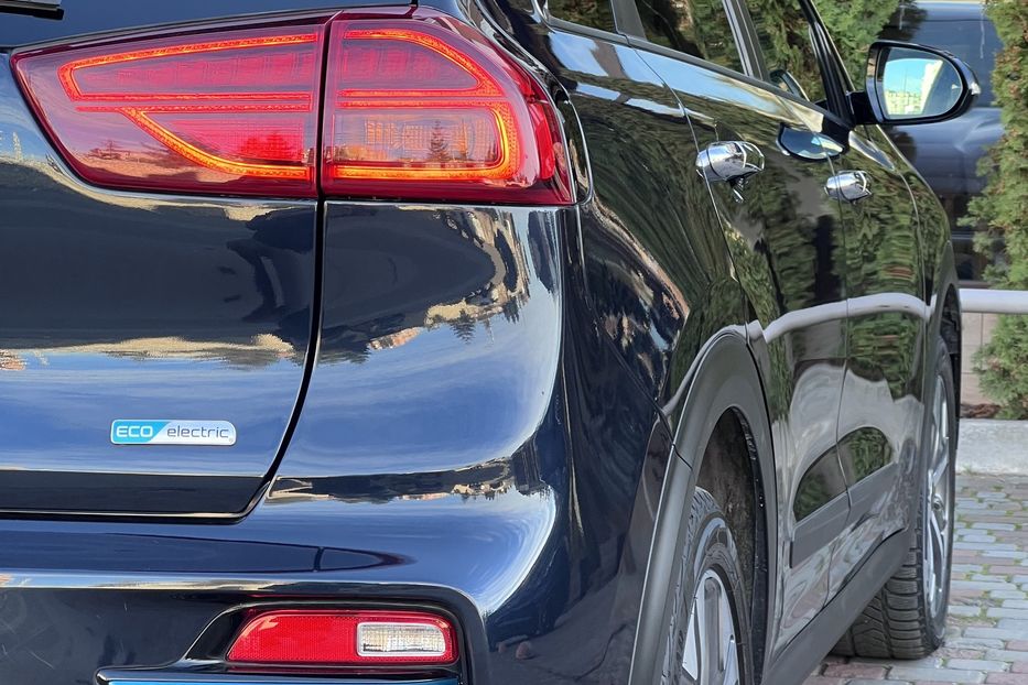 Продам Kia Niro ExecutiveLine 2021 года в Тернополе