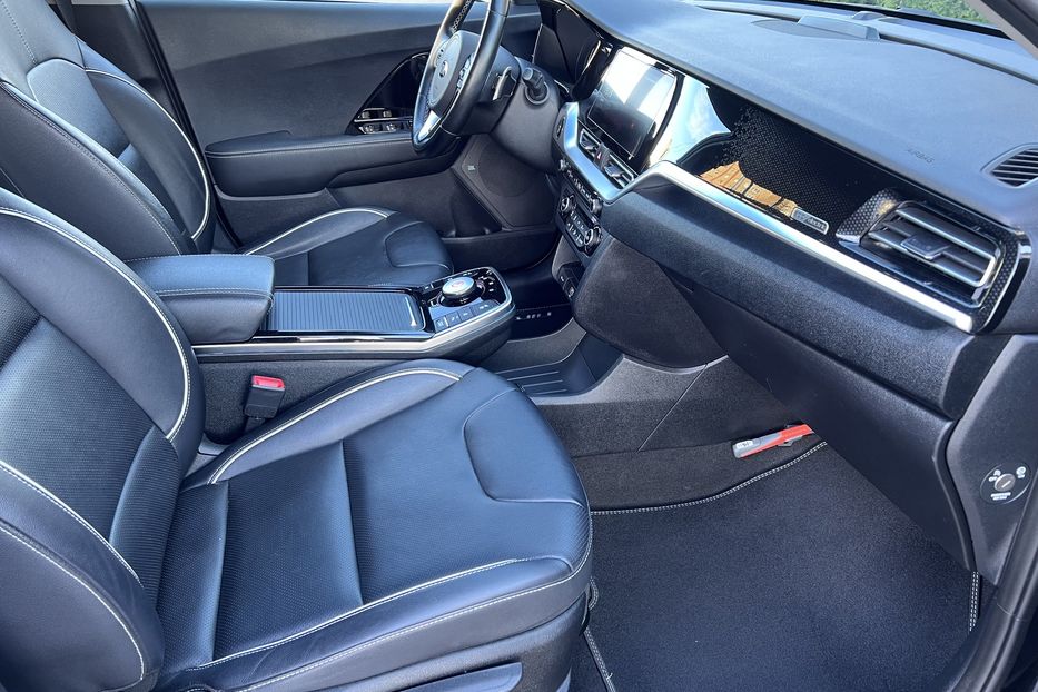 Продам Kia Niro ExecutiveLine 2021 года в Тернополе