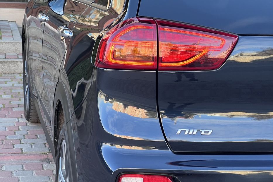 Продам Kia Niro ExecutiveLine 2021 года в Тернополе