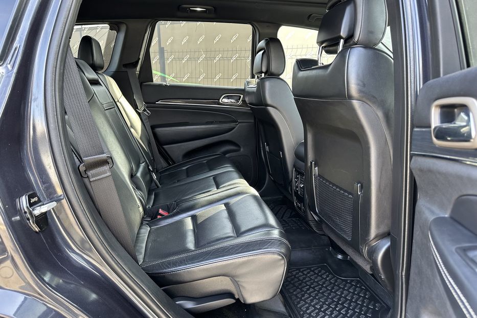 Продам Jeep Grand Cherokee 3.0 dissel Ovetland 2015 года в Киеве