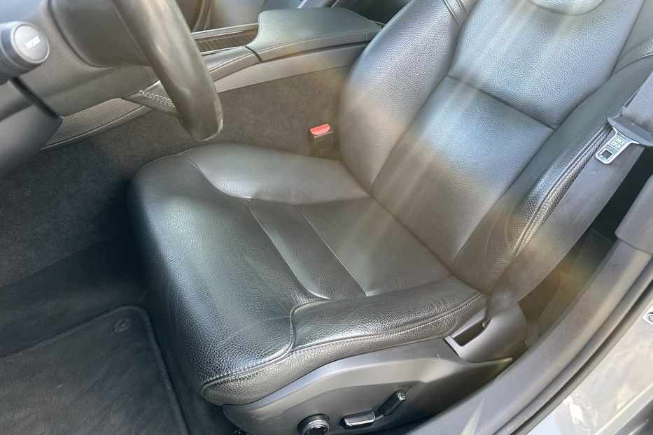 Продам Volvo S90 AWD Momentum 2017 года в Киеве