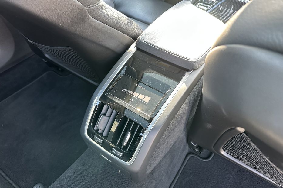 Продам Volvo S90 AWD Momentum 2017 года в Киеве