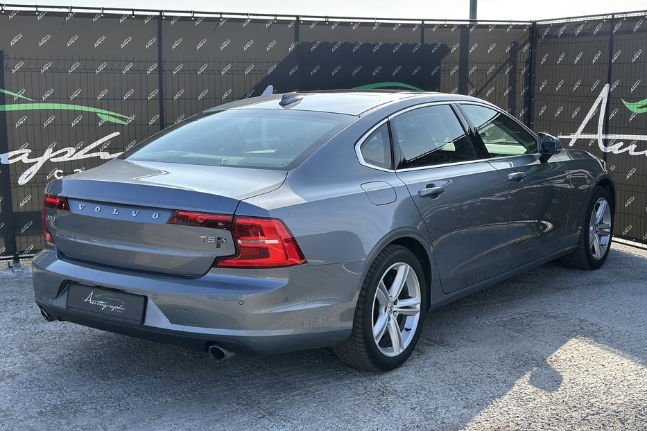Продам Volvo S90 AWD Momentum 2017 года в Киеве