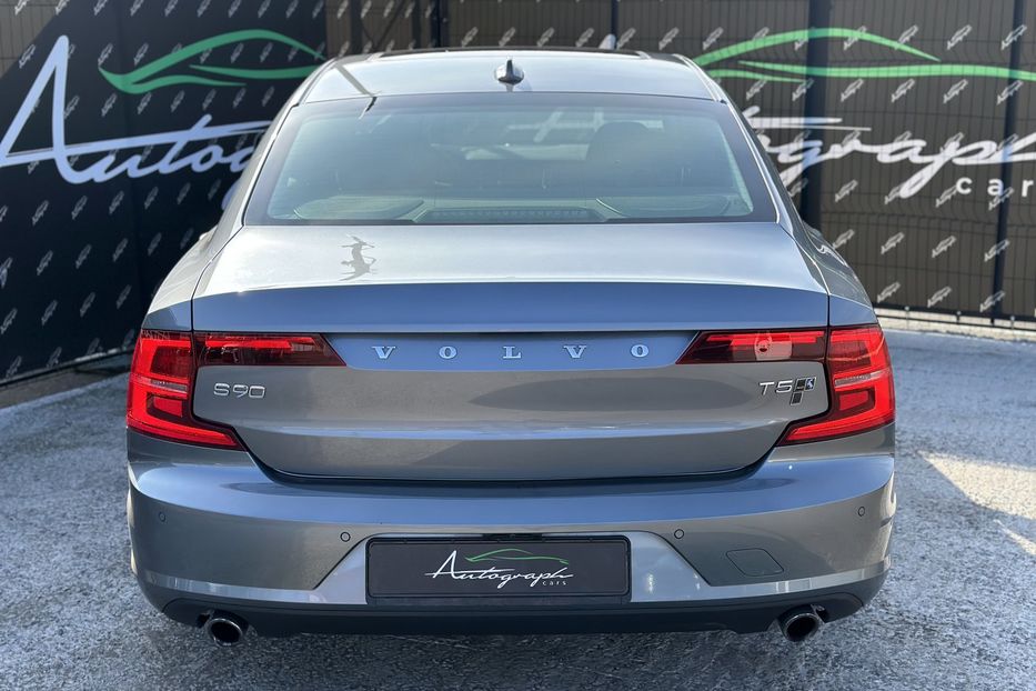 Продам Volvo S90 AWD Momentum 2017 года в Киеве