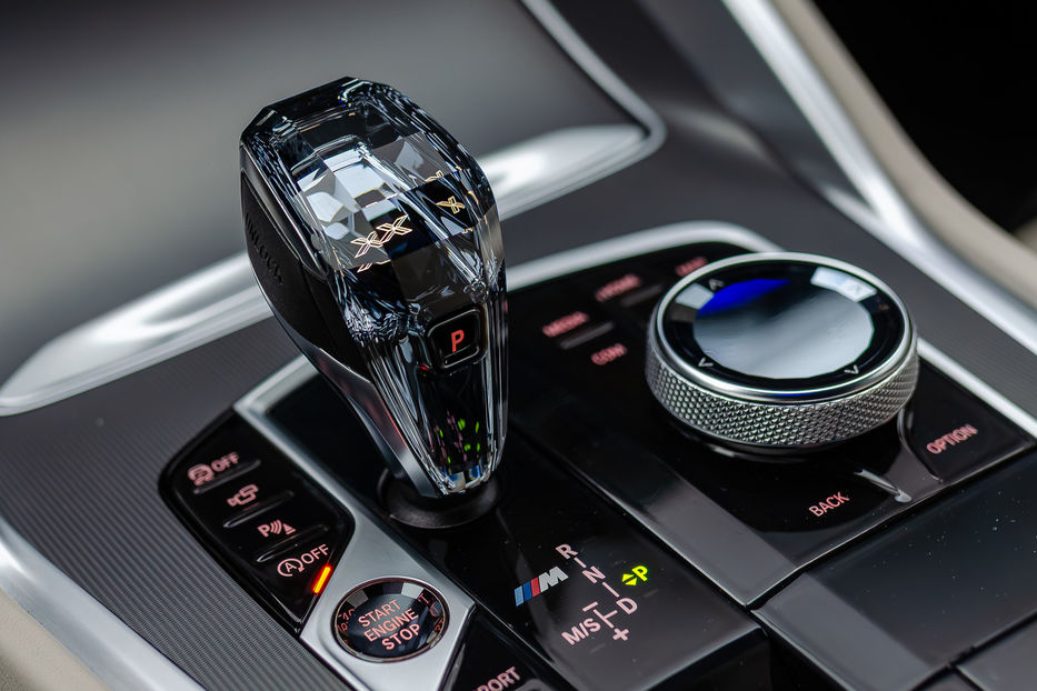 Продам BMW X6 M50d Xdrive 2020 года в Киеве