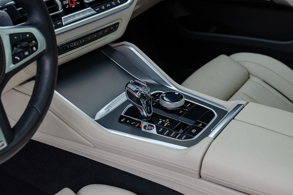 Продам BMW X6 M50d Xdrive 2020 года в Киеве