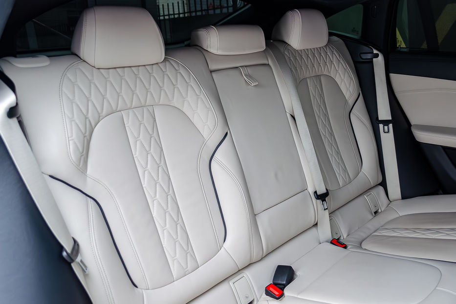 Продам BMW X6 M50d Xdrive 2020 года в Киеве