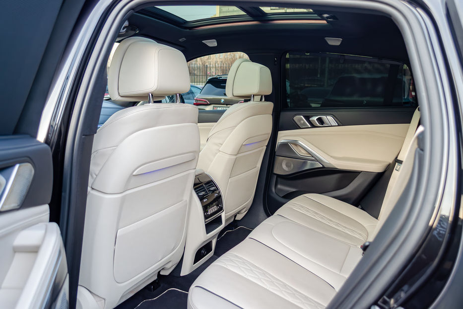 Продам BMW X6 M50d Xdrive 2020 года в Киеве