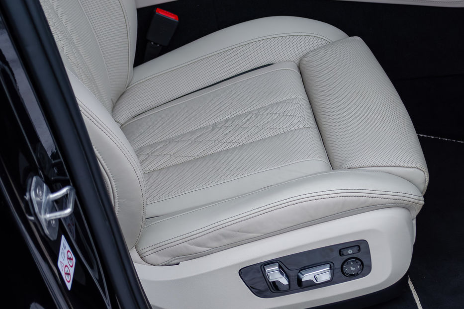 Продам BMW X6 M50d Xdrive 2020 года в Киеве