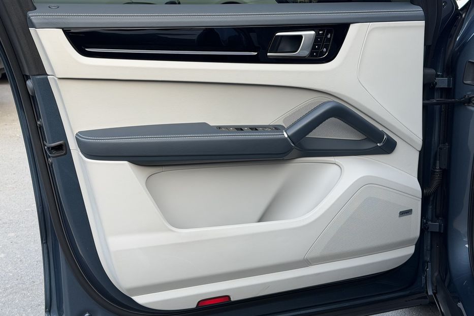 Продам Porsche Cayenne S 2019 года в Киеве