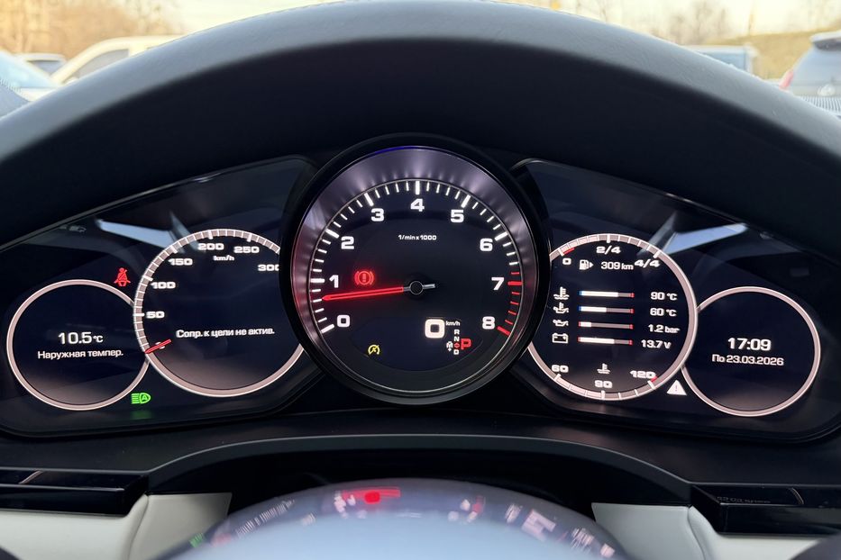 Продам Porsche Cayenne S 2019 года в Киеве