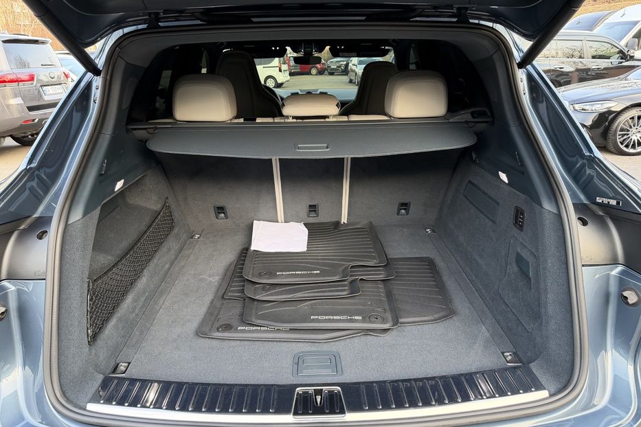 Продам Porsche Cayenne S 2019 года в Киеве