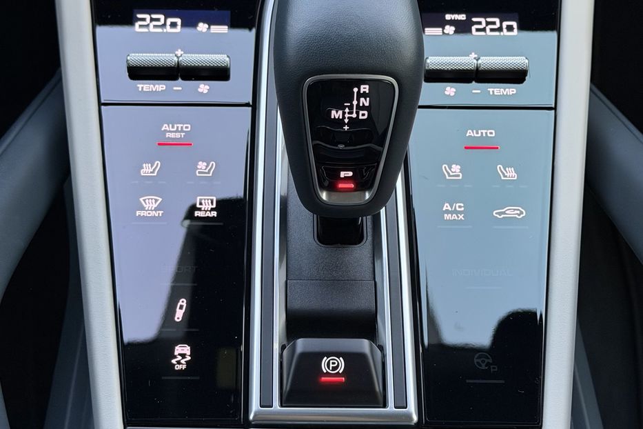 Продам Porsche Cayenne S 2019 года в Киеве