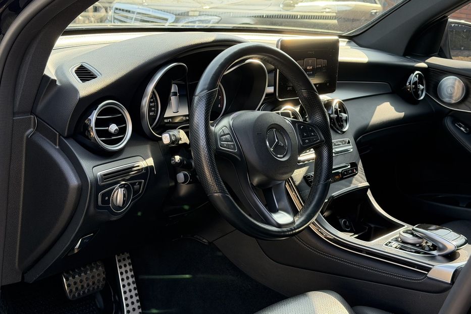 Продам Mercedes-Benz GLC-Class 300 4 Matic 2018 года в Киеве
