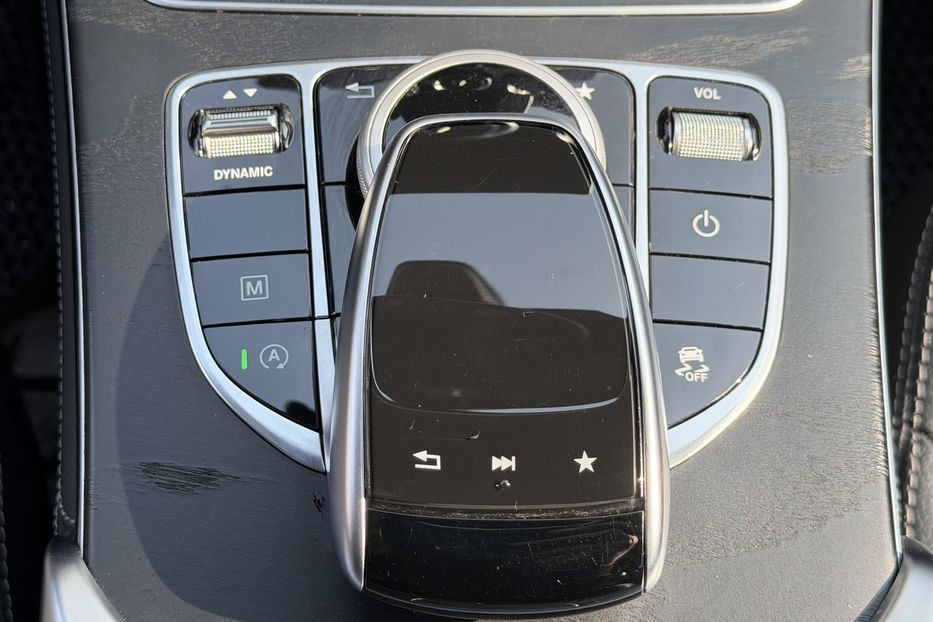 Продам Mercedes-Benz GLC-Class 300 4 Matic 2018 года в Киеве