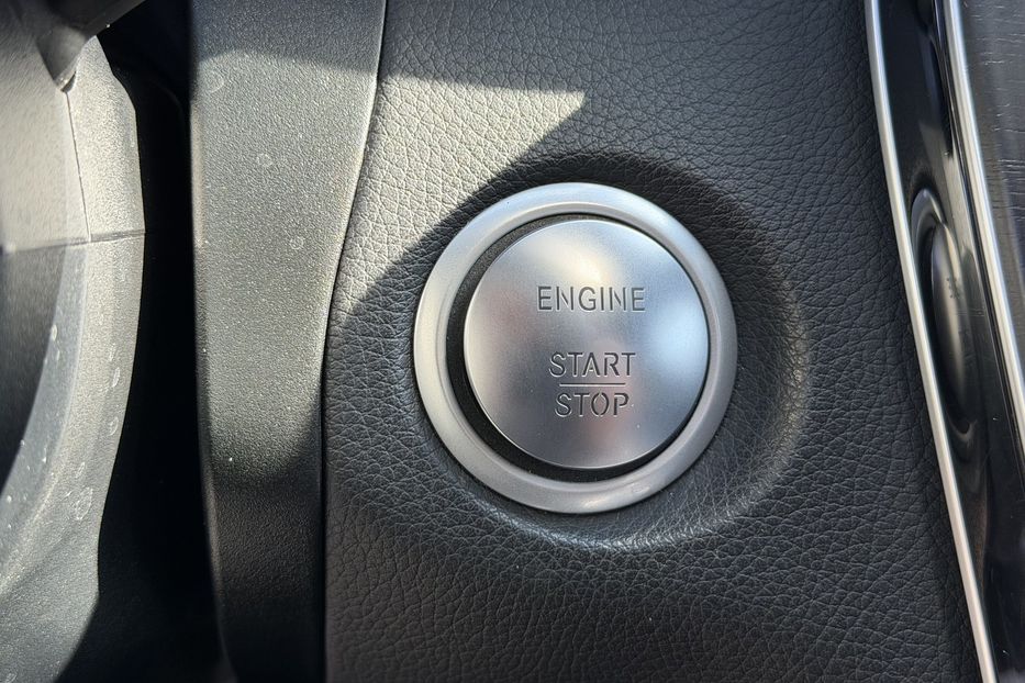 Продам Mercedes-Benz GLC-Class 300 4 Matic 2018 года в Киеве