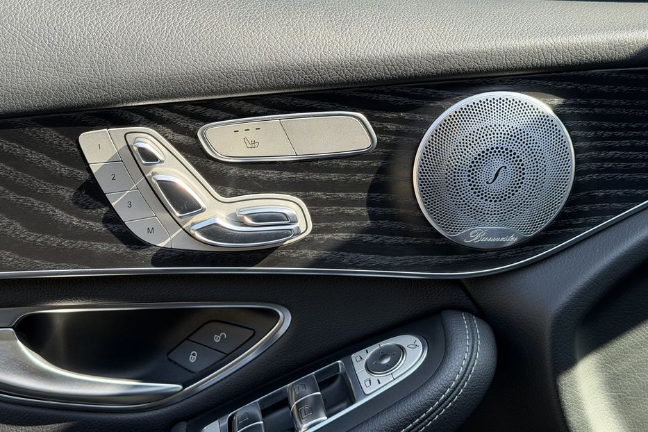 Продам Mercedes-Benz GLC-Class 300 4 Matic 2018 года в Киеве