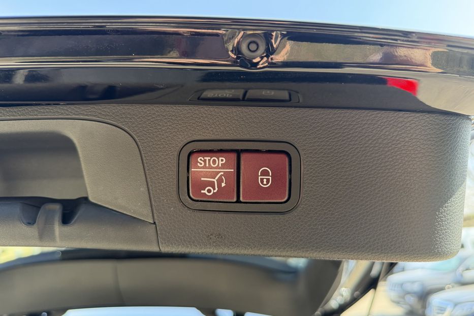 Продам Mercedes-Benz GLC-Class 300 4 Matic 2018 года в Киеве