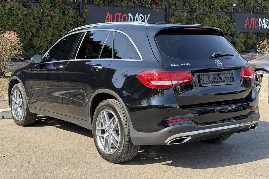 Продам Mercedes-Benz GLC-Class 300 4 Matic 2018 года в Киеве